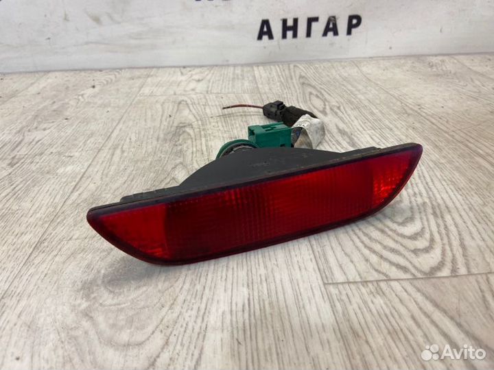 Фонарь противотуманный задний Nissan Note E11