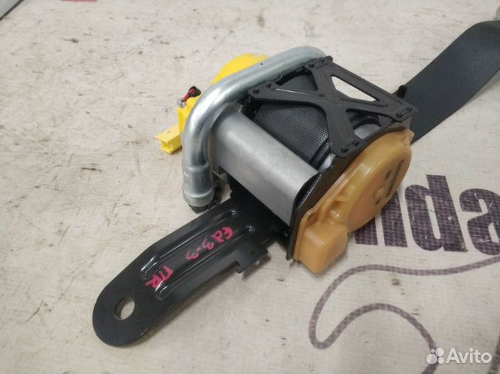 Ремень безопасности передний правый Honda Civic 4D