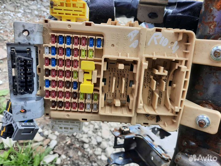 Блок предохранителей салона киа рио 4