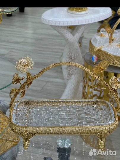 Для фруктов,конфет,горячего