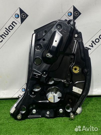 Стеклоподъемник задний левый Mercedes-Benz C-Class