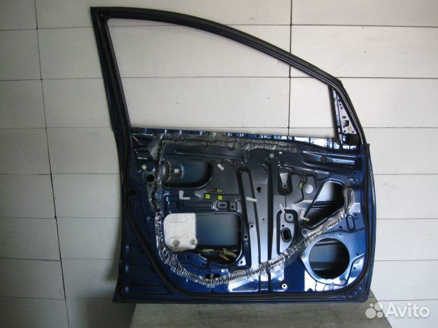 Дверь передняя левая Тойота Приус