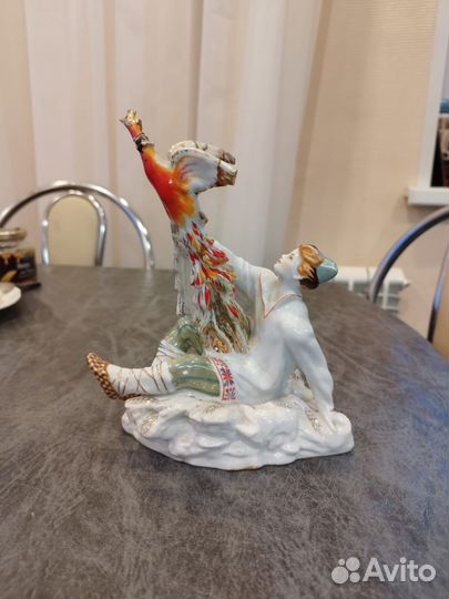 Статуэтка Иванушка с жар птицей. Лфз