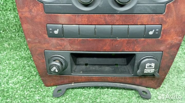 Блок управления климат-контролем Jeep Commander