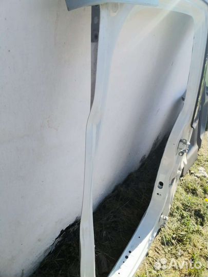 Дверь багажника задняя Honda Stepwgn RP2