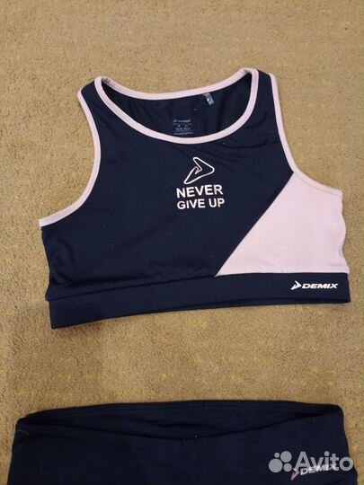 Костюм для спорта