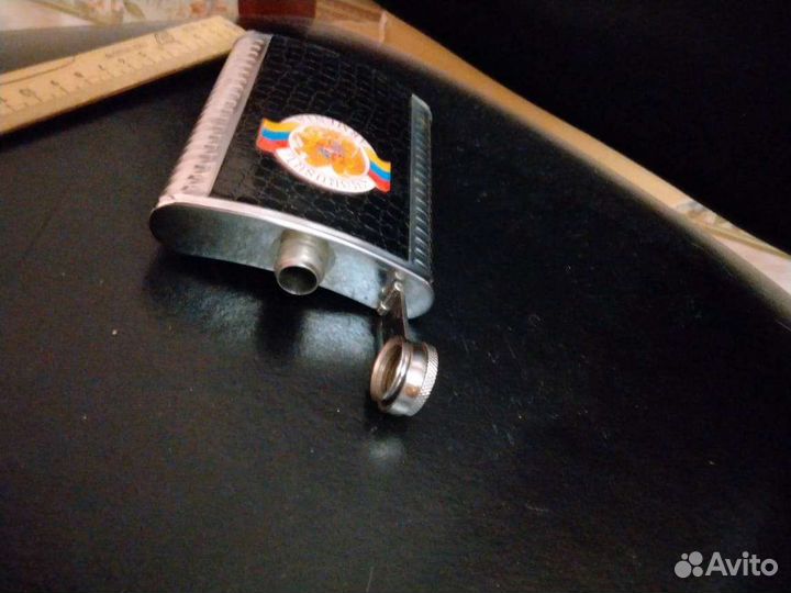 Фляжки 2 штуки