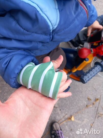 Митенки детские полосатые