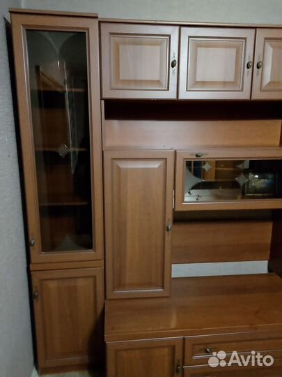 Стенка в гостиную