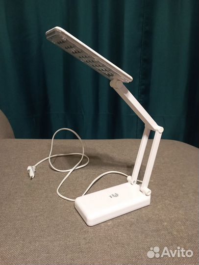 Лампа настольная бу