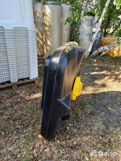 Бак для душа с лейкой на участок