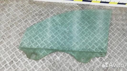 Стекло двери передней правой volkswagen touareg 7L