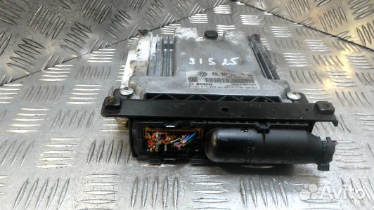 Блок управления двс volkswagen passat B6 (91S25PC0