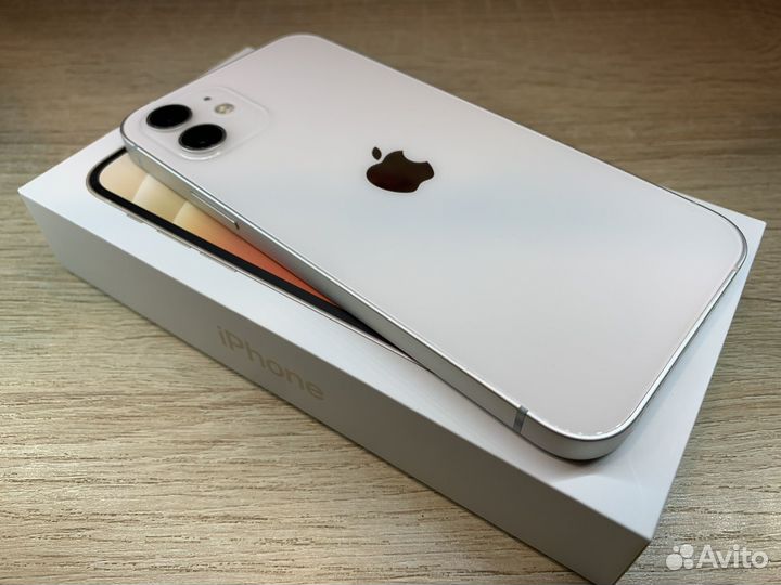 iPhone 12, 64 ГБ