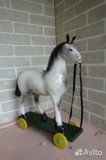 Лошадка каталка, на колесах, СССР