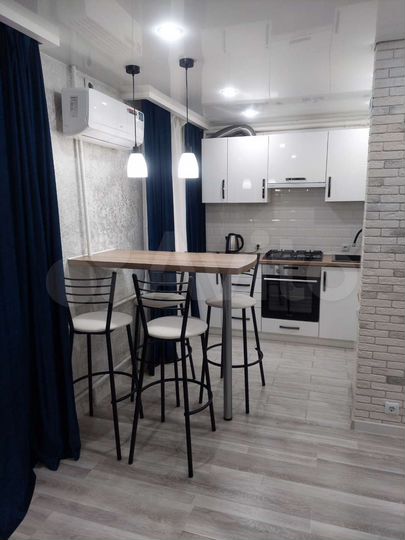 2-к. квартира, 45 м², 1/5 эт.