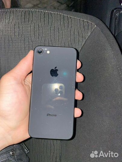 iPhone 8, 64 ГБ