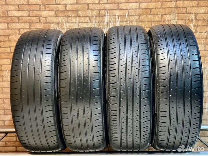 Kumho Solus SA01 KH32 215/60 R17