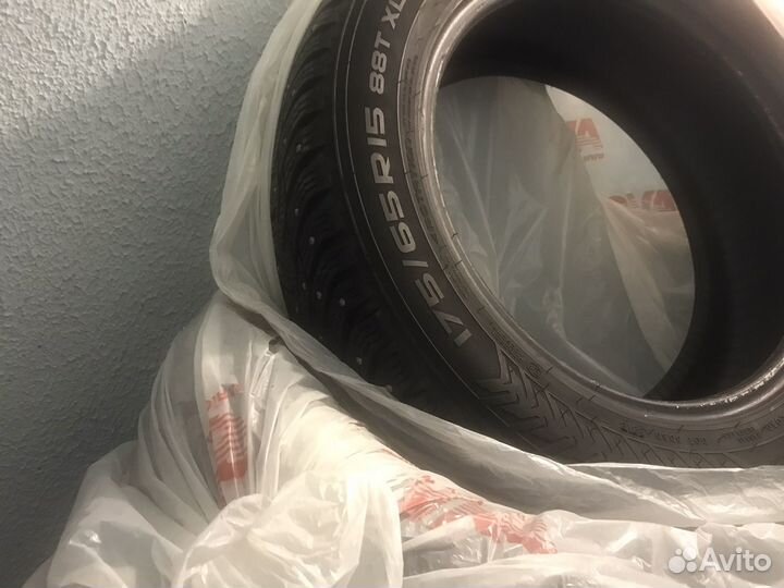 Nokian Tyres Hakkapeliitta 8 175/65 R15 88T