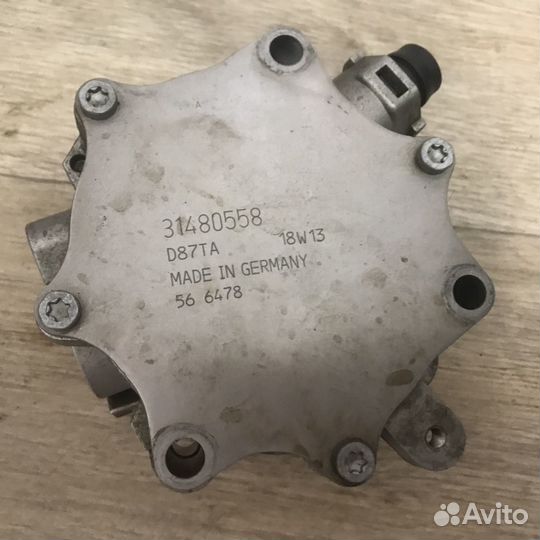 Volvo XC90 2015- XC60 вакуумный насос