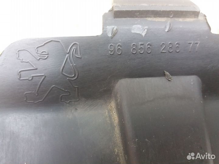 Запчасти на peugeot 3008