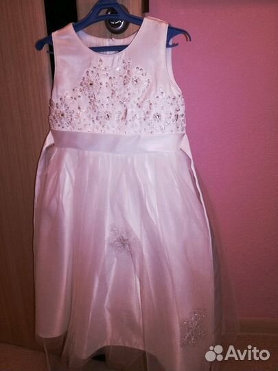 Продам Платья и перчатки