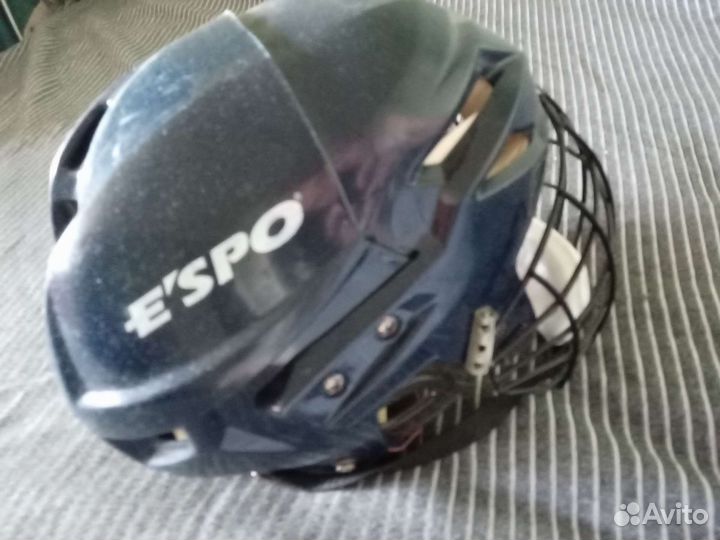 Шлем хоккейный