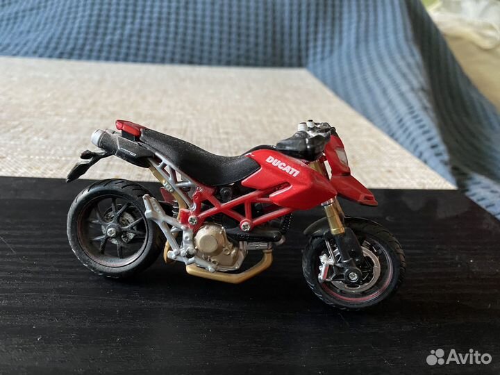Модель мотоцикла Ducati