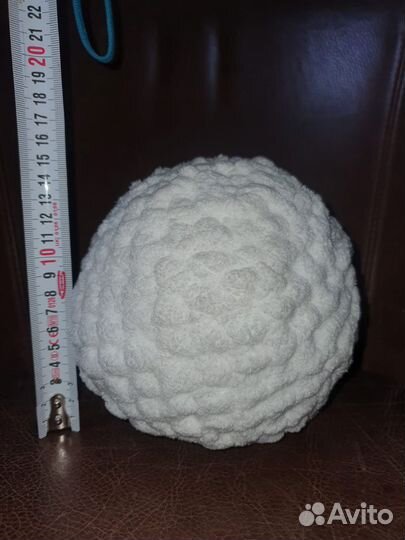 Снежный шар из пряжи Ализе Пуффи