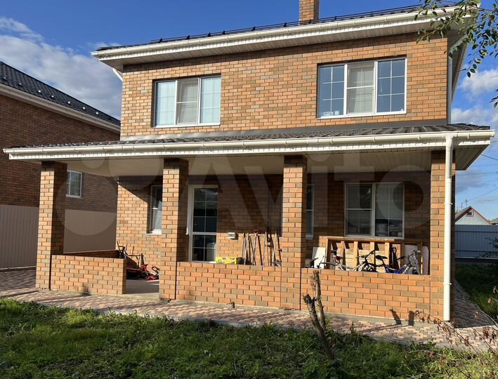 Коттедж 185 м² на участке 5 сот.