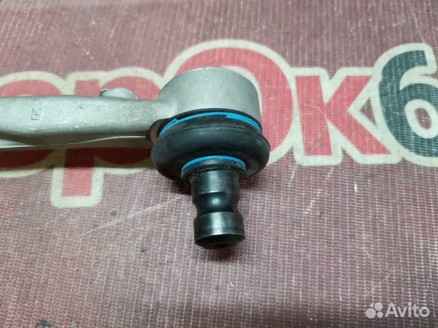 Рычаг подвески правый Audi A4