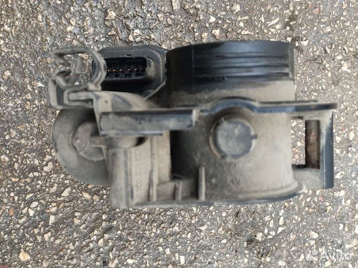 Дроссельная заслонка Ситроен Ксара Пикасо Пежо 407