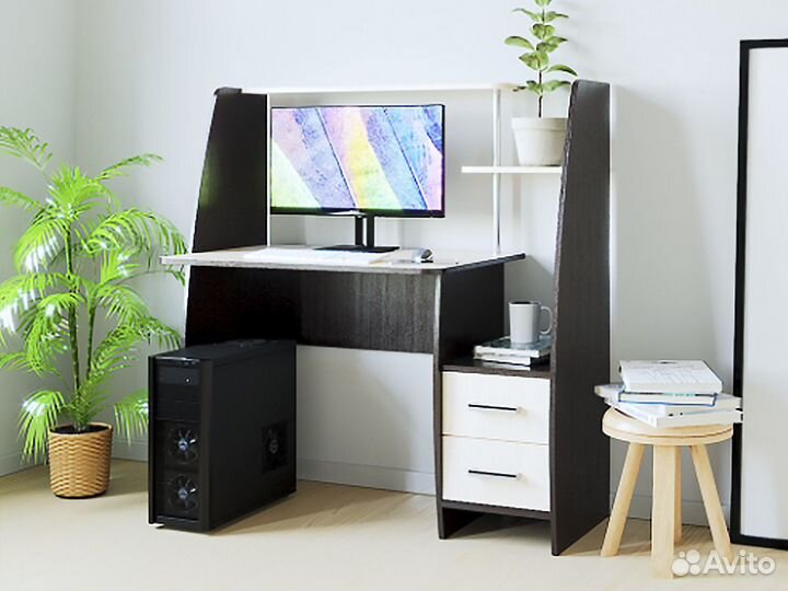 Стол компьютерный на Химической 2/4