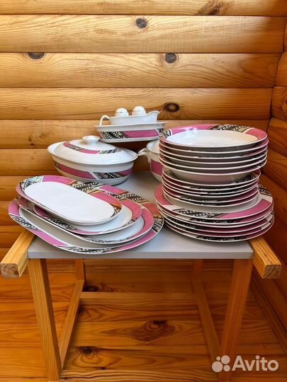 Набор столовой посуды на 6 персон