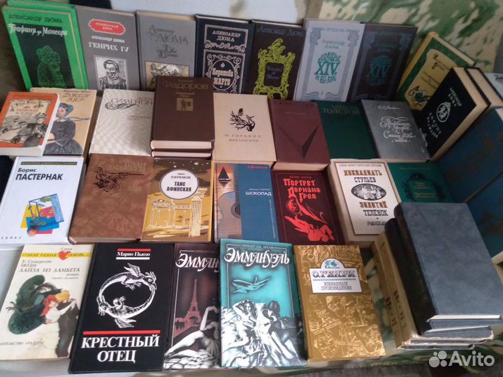 Книги разных жанров и авторов и собр сочинений