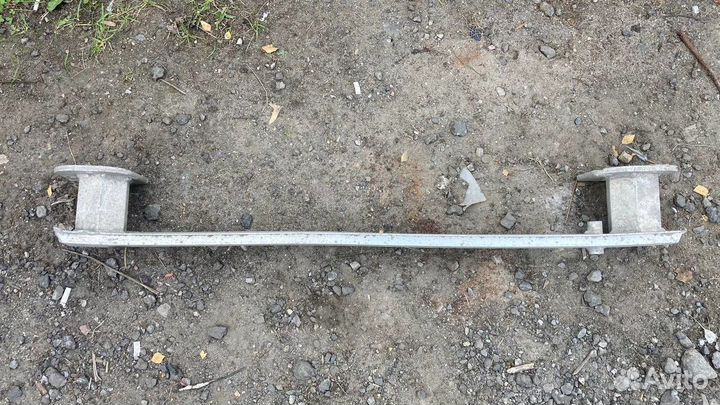 Усилитель бампера заднего Peugeot 308