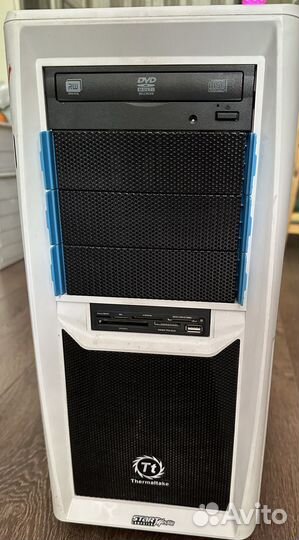 Корпус для компьютера белый