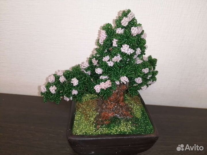 Дерево из бисера