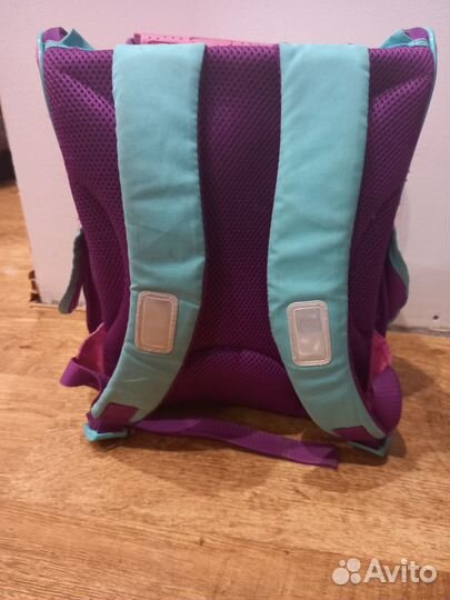 Продам ранец для девочки