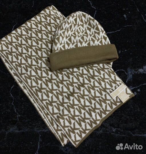 Шапка и шарф комплект michael kors