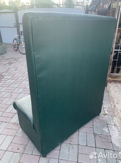 Диван из экокожи