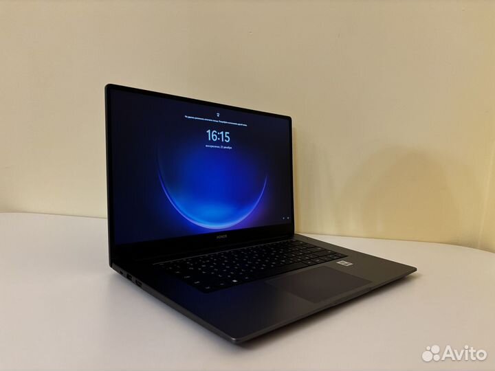 Ноутбук honor MagicBook X15 i5/16/512 Grey