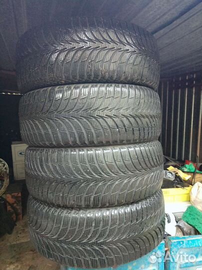 Advance AR217 215/55 R17
