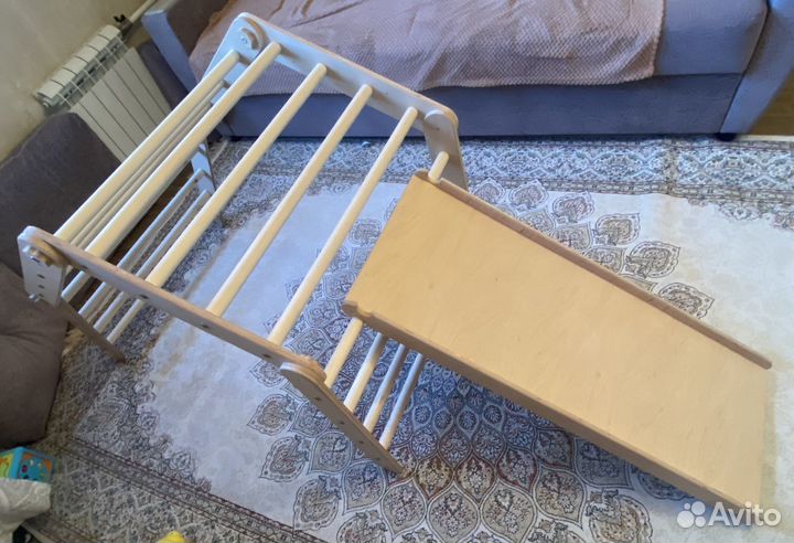 Треуголник Пиклера и горка (спортивный комплекс)