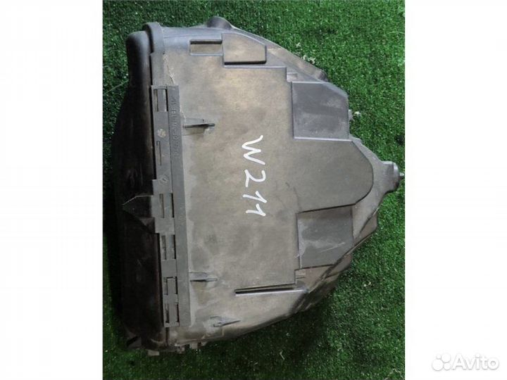 Корпус воздушного фильтра Mercedes E W211 3.0 2006