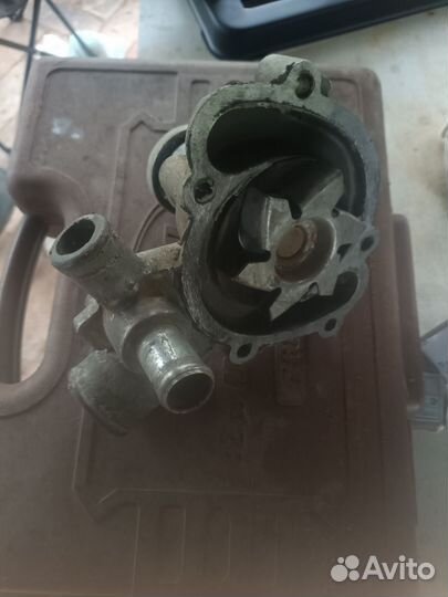 Водяной насос УАЗ 409