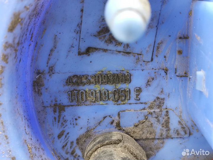 Насос топливный Volkswagen Touran 2005 1T0919051E