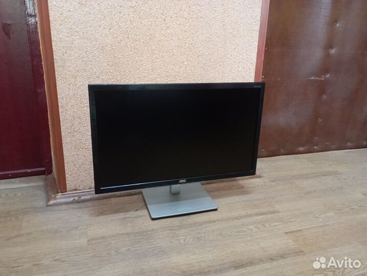 Монитор 24 дюйма Лось