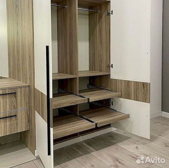 Шкаф в детскую