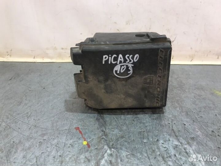 Крышка блока предохранителей Citroen Xsara Picasso